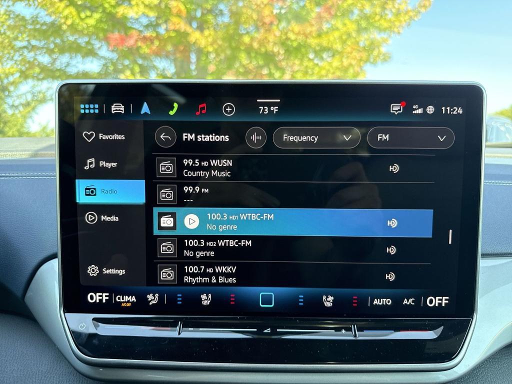 new 2025 Volkswagen ID.4 car, priced at $54,294