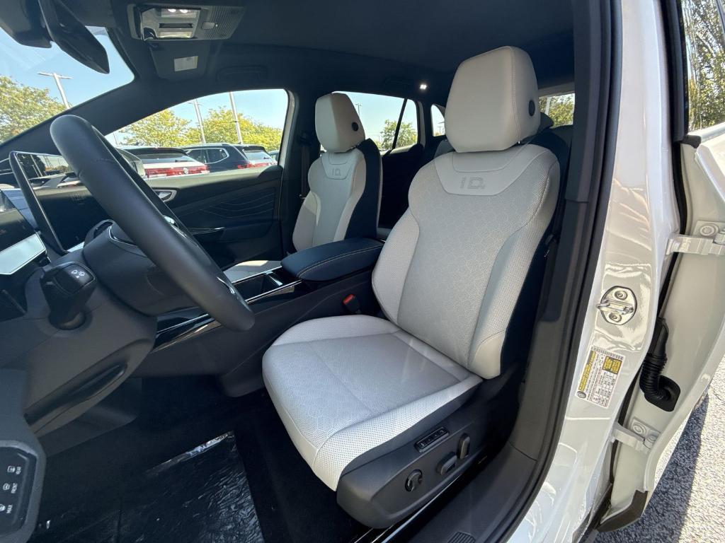 new 2025 Volkswagen ID.4 car, priced at $54,294
