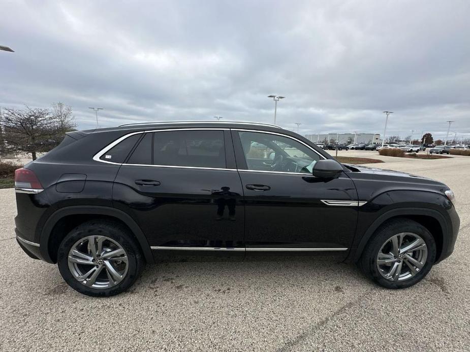 new 2024 Volkswagen Atlas Cross Sport car, priced at $40,299