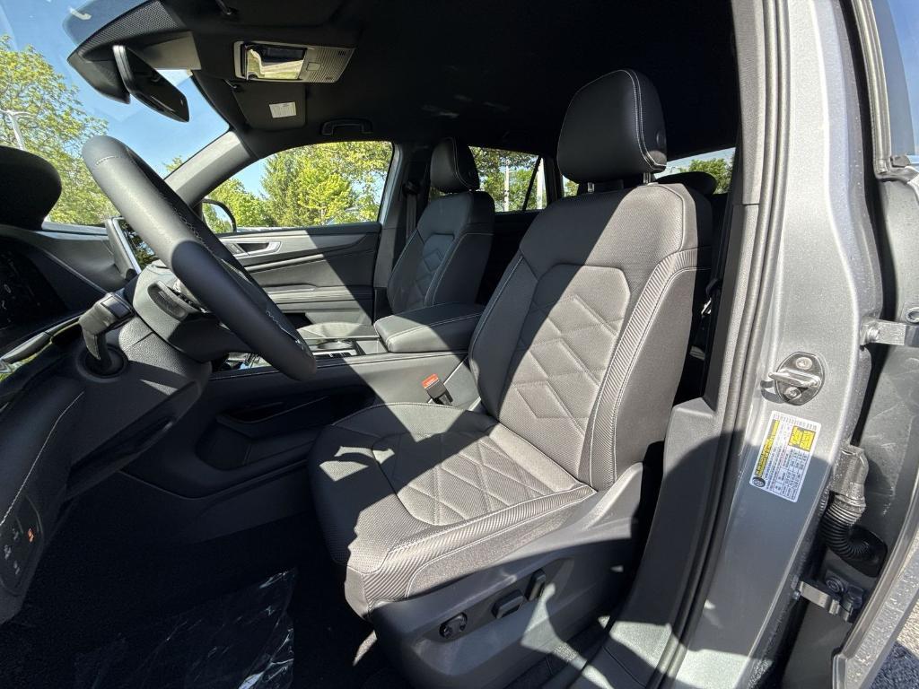 new 2025 Volkswagen Atlas Cross Sport car, priced at $42,477