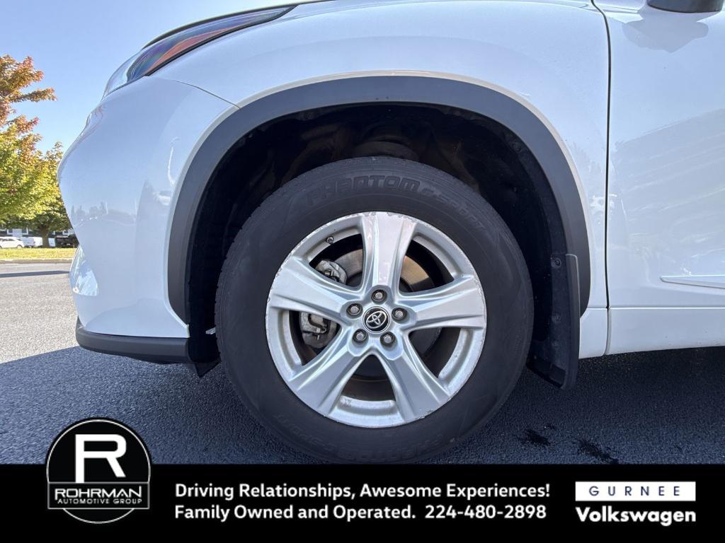 used 2023 Toyota Highlander car, priced at $28,269