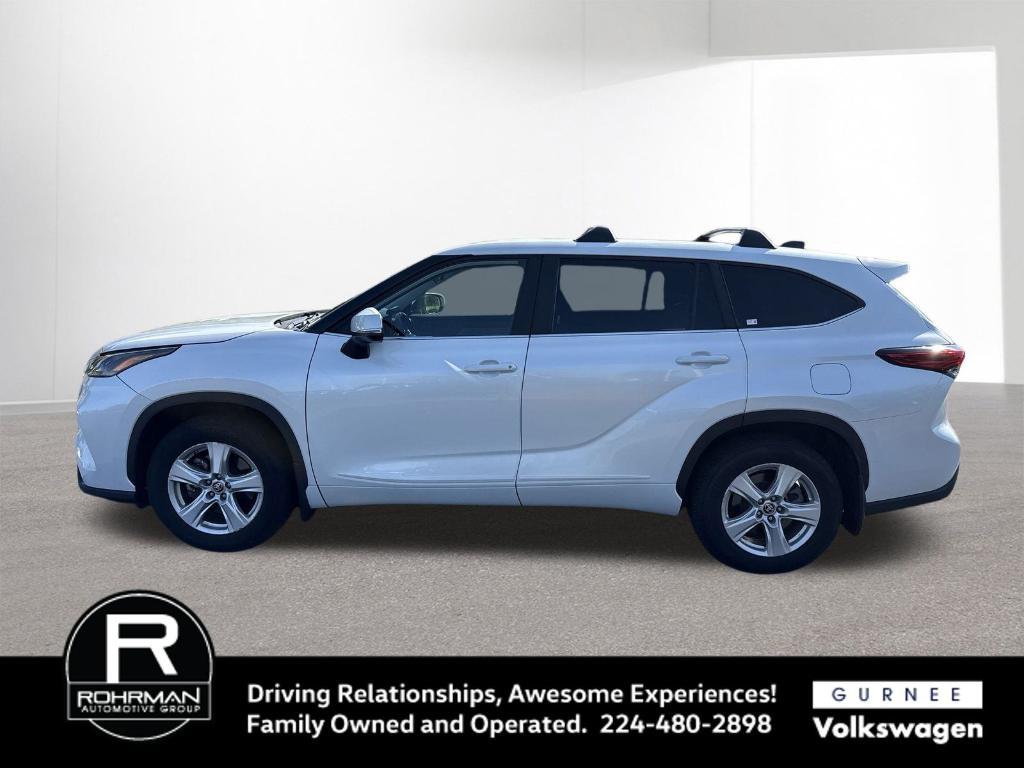 used 2023 Toyota Highlander car, priced at $28,269