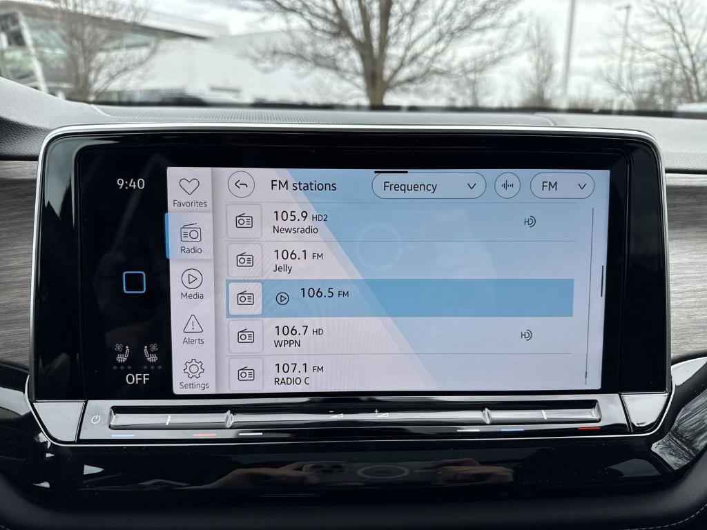 new 2025 Volkswagen Atlas car, priced at $47,009