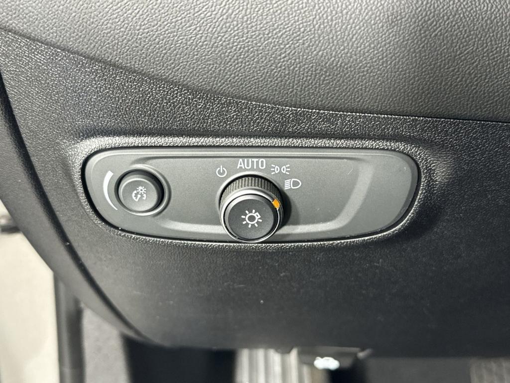 used 2019 Chevrolet Equinox car, priced at $17,999