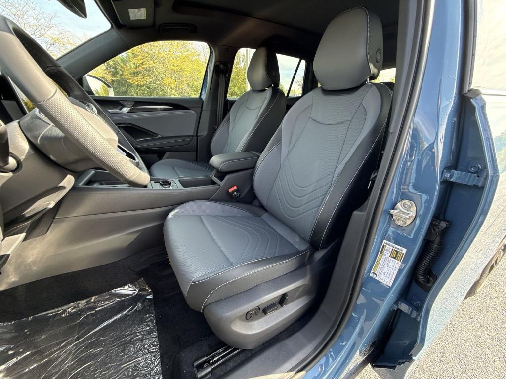 new 2025 Volkswagen Tiguan car, priced at $38,605