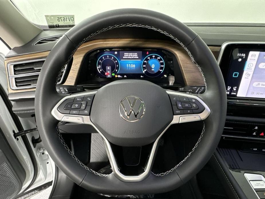 new 2025 Volkswagen Atlas car, priced at $45,073