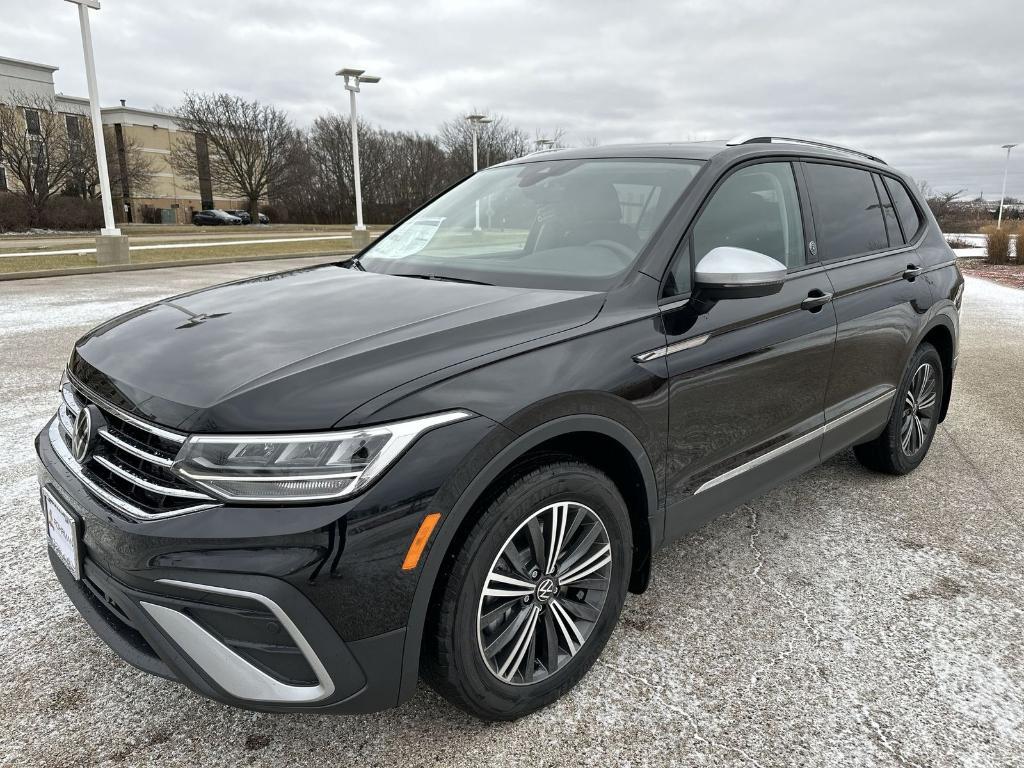 new 2024 Volkswagen Tiguan car, priced at $27,995