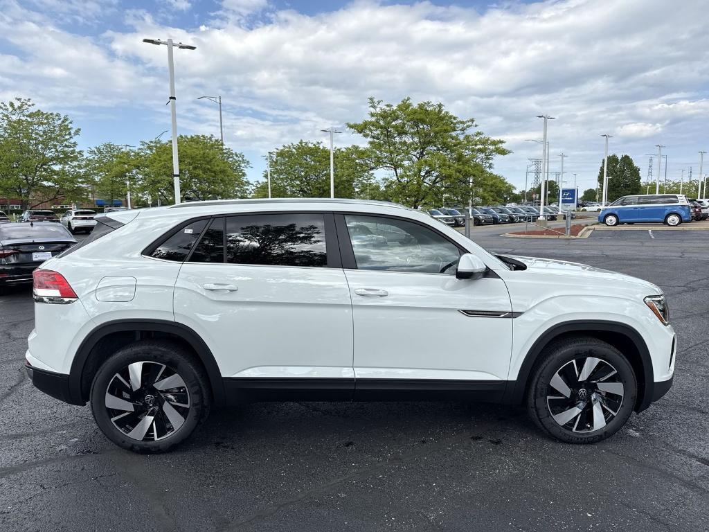 new 2025 Volkswagen Atlas Cross Sport car, priced at $42,759
