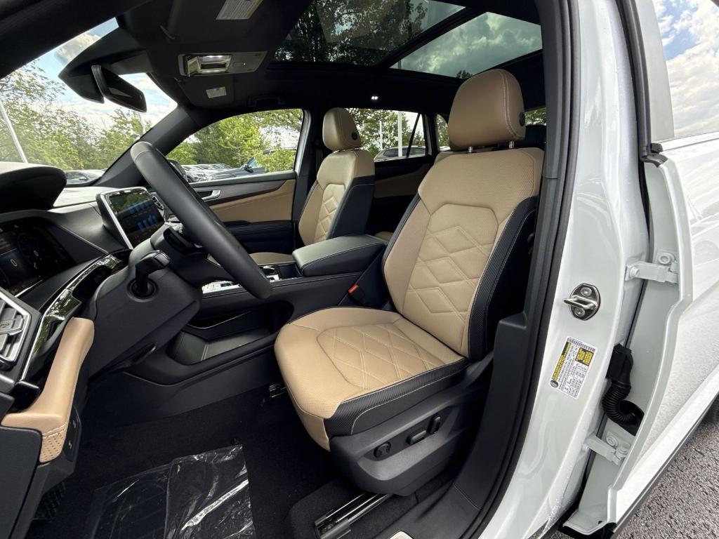 new 2025 Volkswagen Atlas Cross Sport car, priced at $42,759