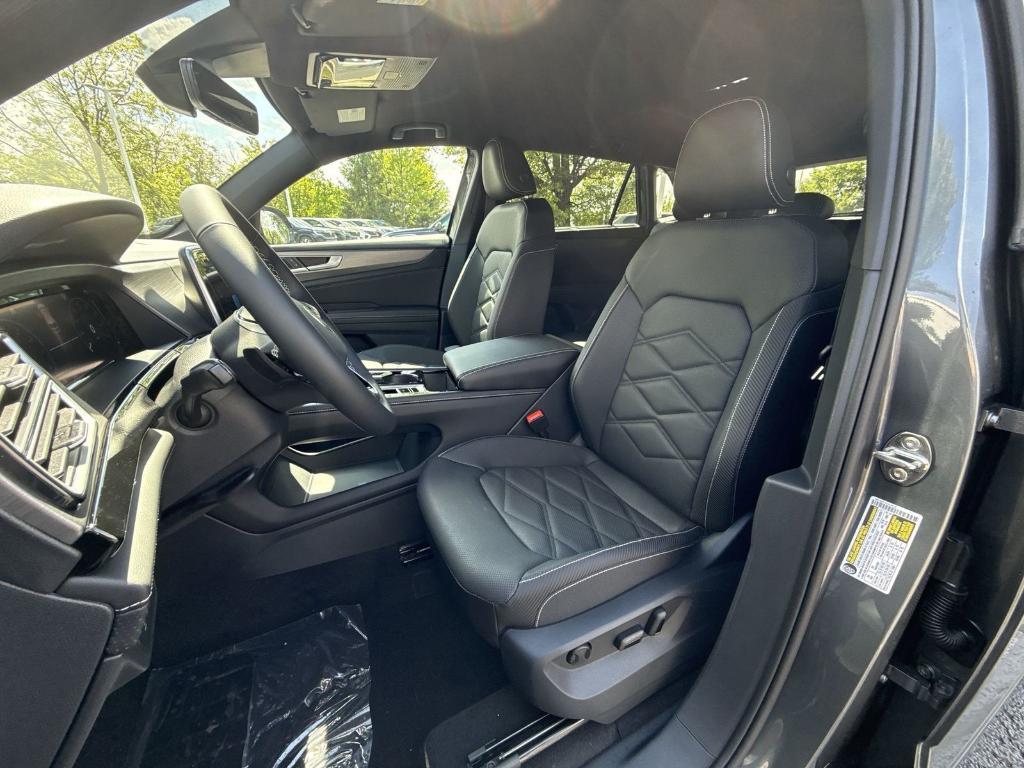 new 2025 Volkswagen Atlas Cross Sport car, priced at $39,227