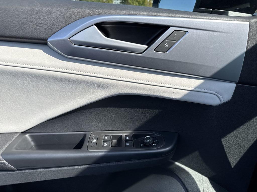 new 2025 Volkswagen Taos car, priced at $31,254