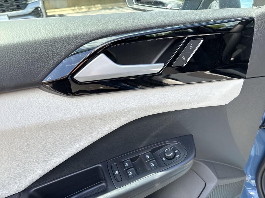 new 2025 Volkswagen Taos car, priced at $28,125