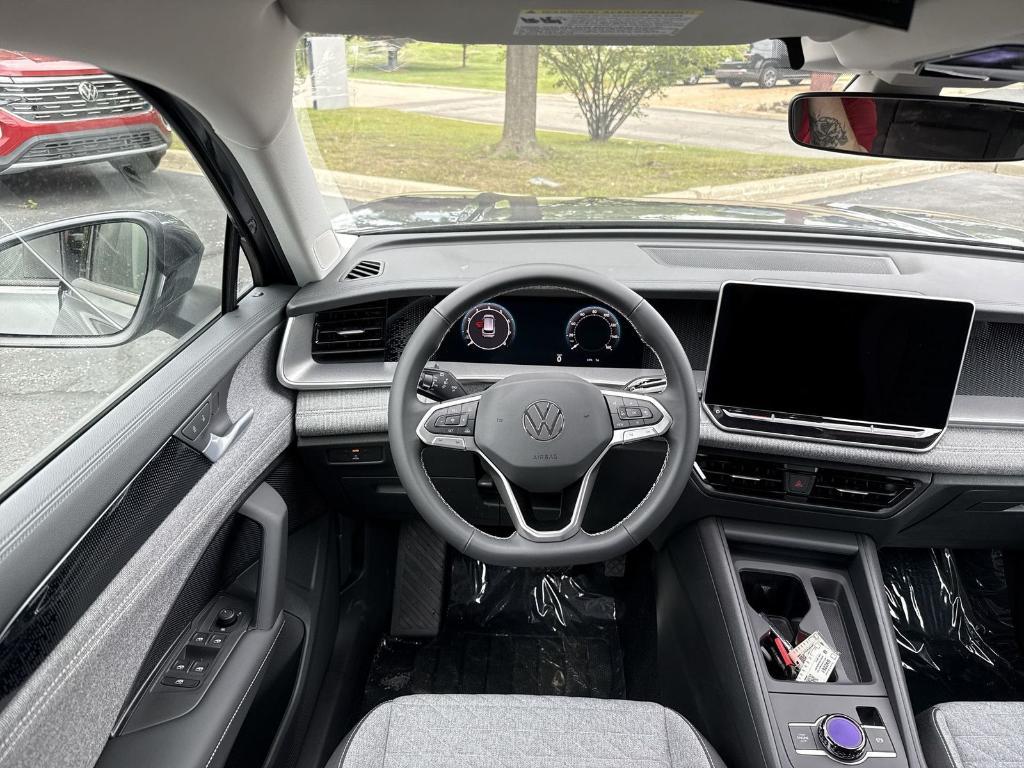 new 2025 Volkswagen Tiguan car, priced at $32,137