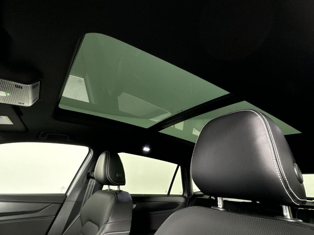 new 2024 Volkswagen Atlas Cross Sport car, priced at $39,999