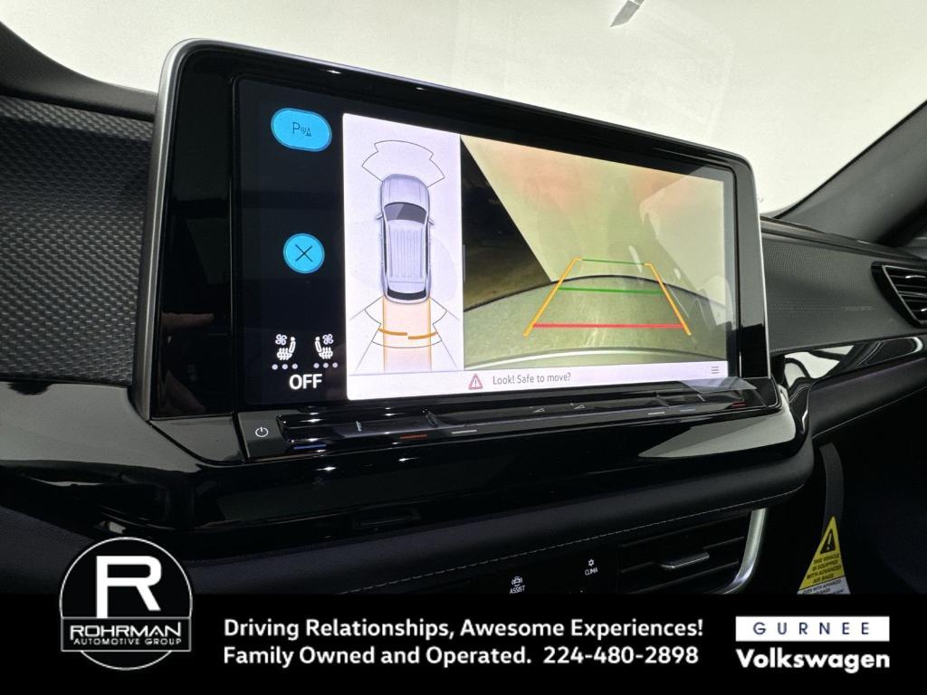 new 2024 Volkswagen Atlas Cross Sport car, priced at $39,999