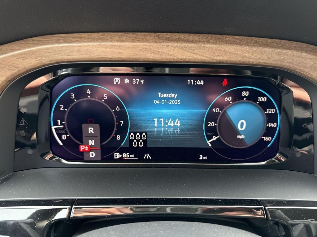 new 2025 Volkswagen Atlas car, priced at $39,538