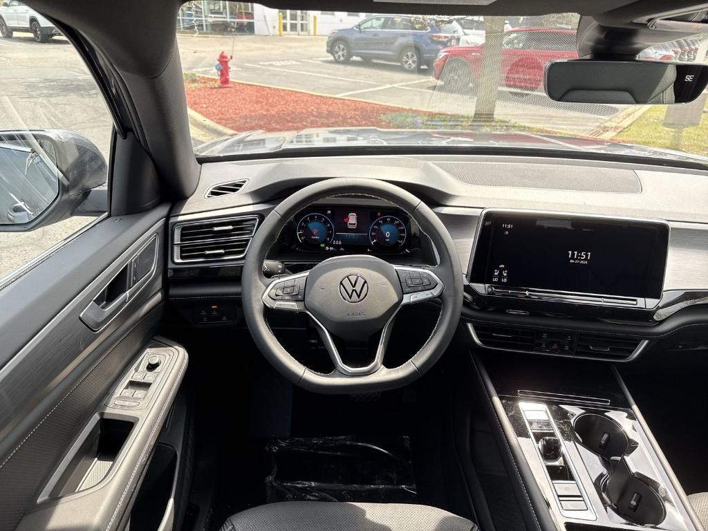 new 2025 Volkswagen Atlas Cross Sport car, priced at $38,452