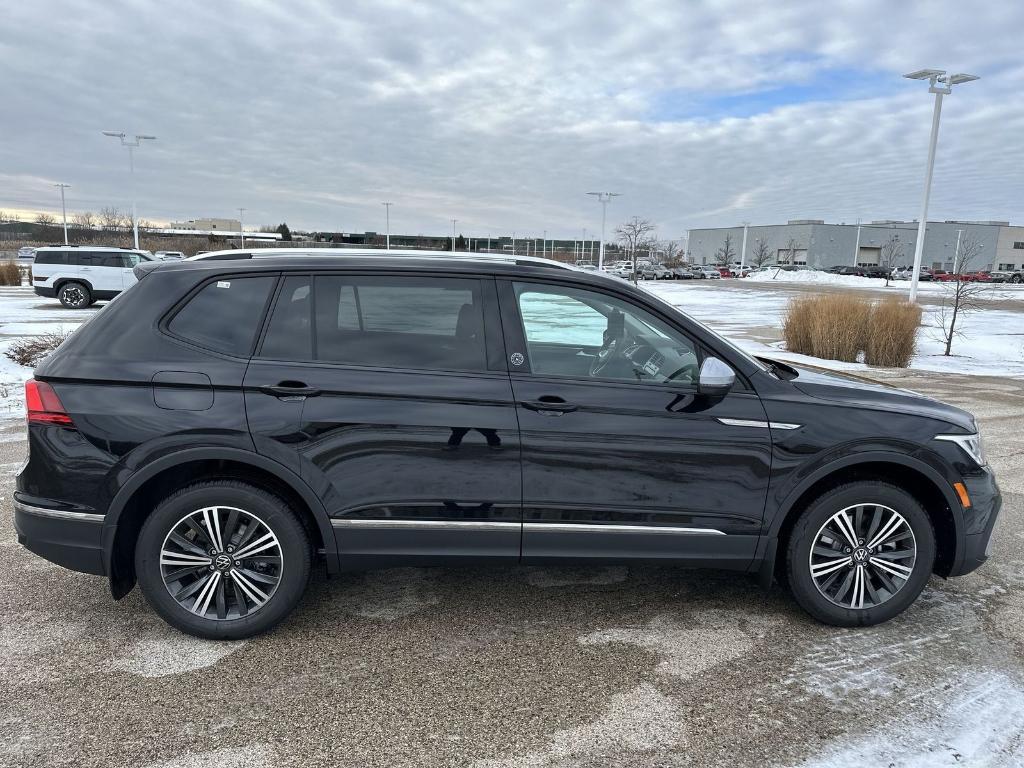 new 2024 Volkswagen Tiguan car, priced at $29,468