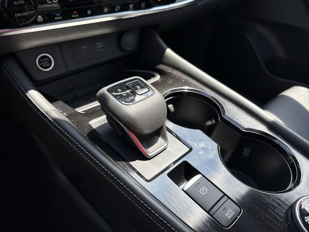 used 2022 Nissan Rogue car, priced at $28,587
