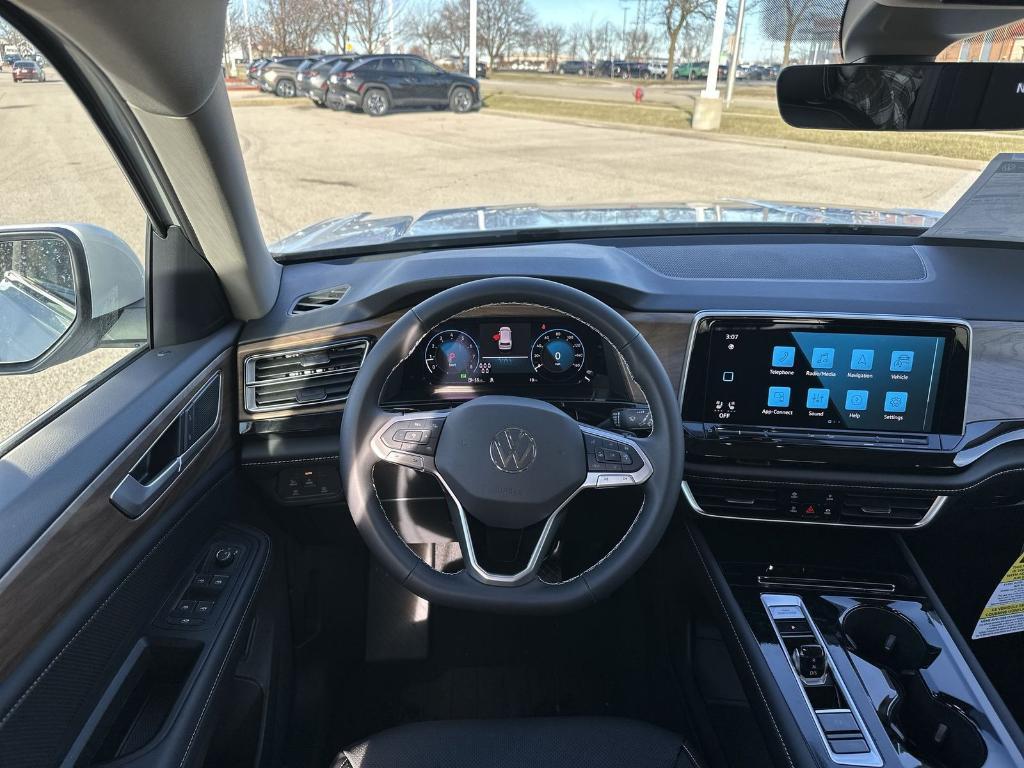 new 2025 Volkswagen Atlas car, priced at $43,975