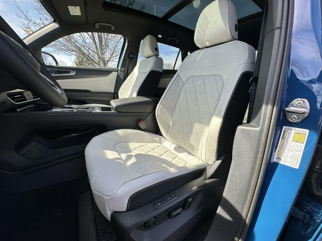new 2025 Volkswagen Atlas Cross Sport car, priced at $47,435