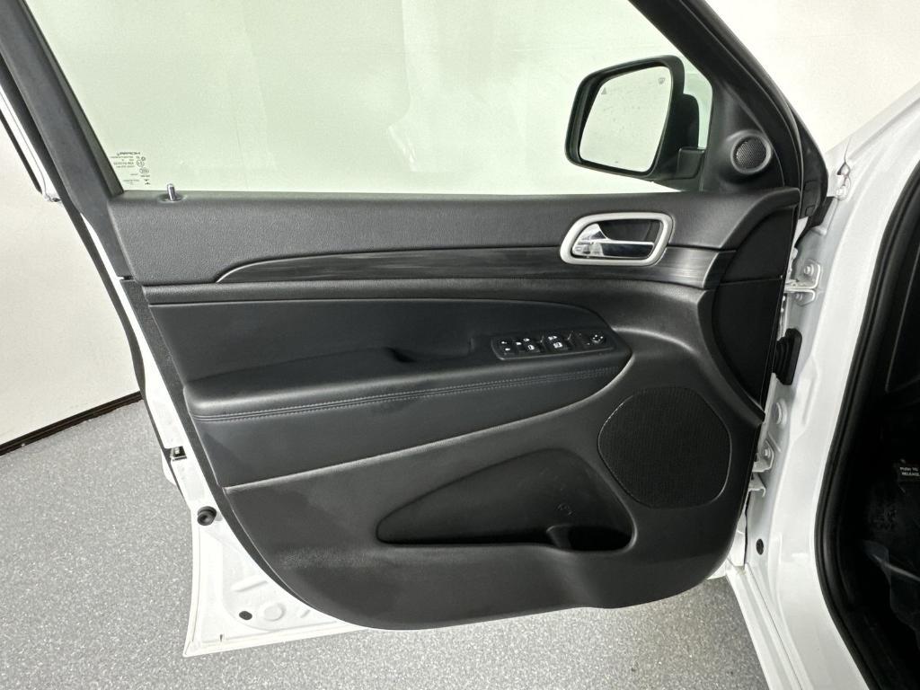used 2020 Jeep Grand Cherokee car, priced at $23,994