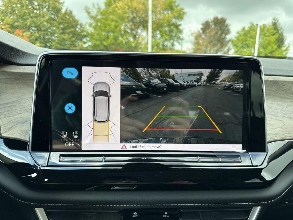 new 2026 Volkswagen Atlas car, priced at $47,576