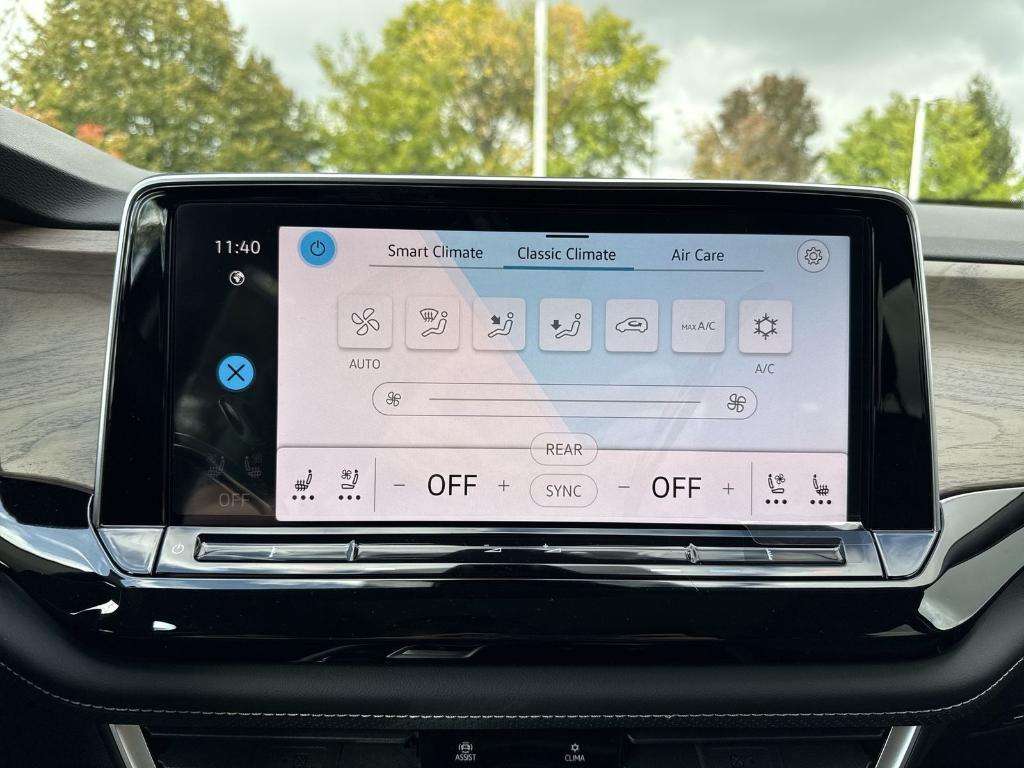 new 2026 Volkswagen Atlas car, priced at $47,576