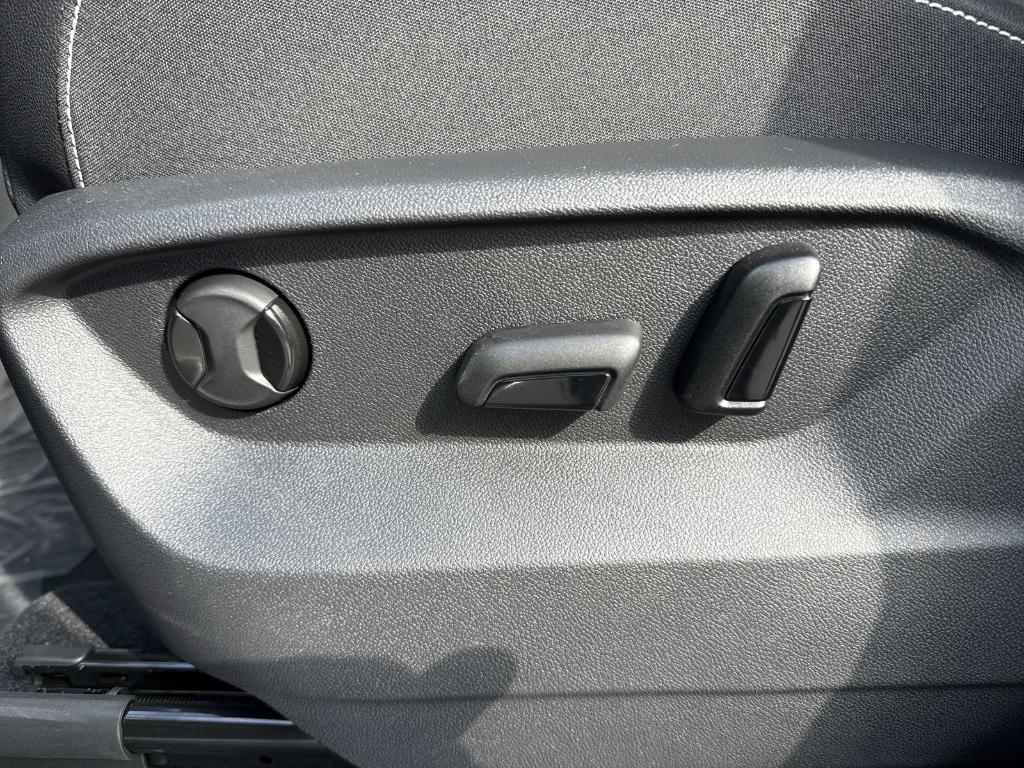 new 2026 Volkswagen Atlas car, priced at $47,576