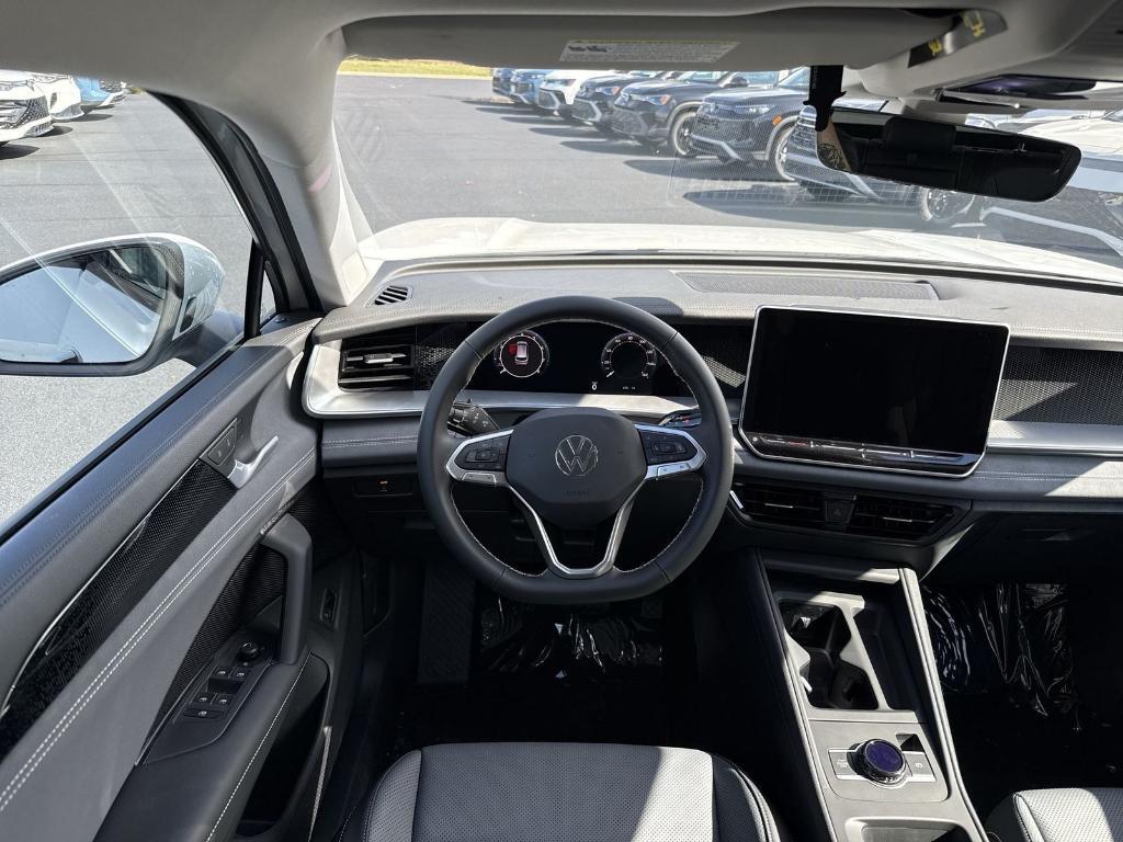 new 2025 Volkswagen Tiguan car, priced at $35,041