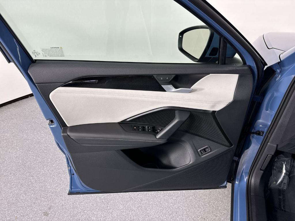 used 2025 Volkswagen Tiguan car, priced at $35,995