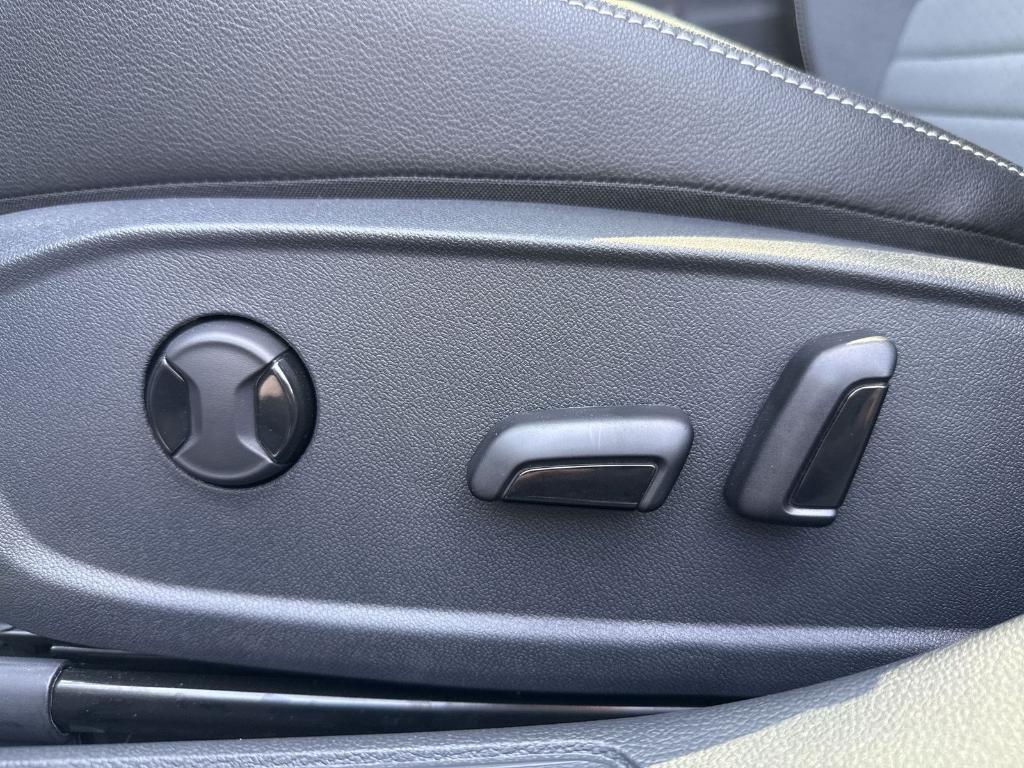 new 2025 Volkswagen Jetta car, priced at $27,557