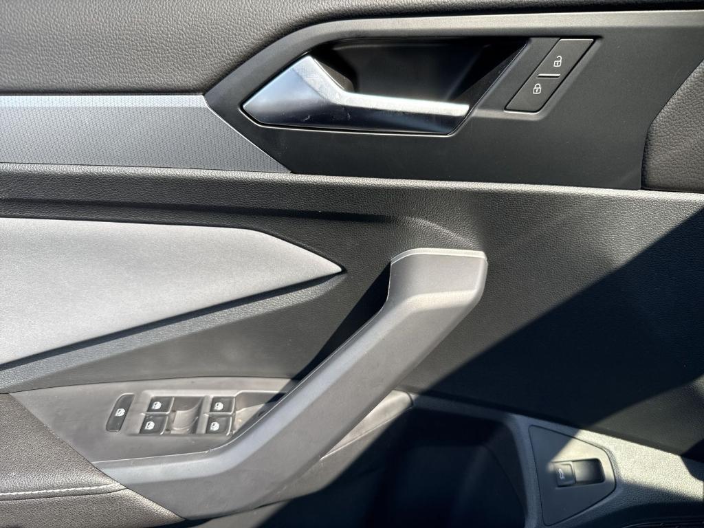 new 2025 Volkswagen Jetta car, priced at $27,557