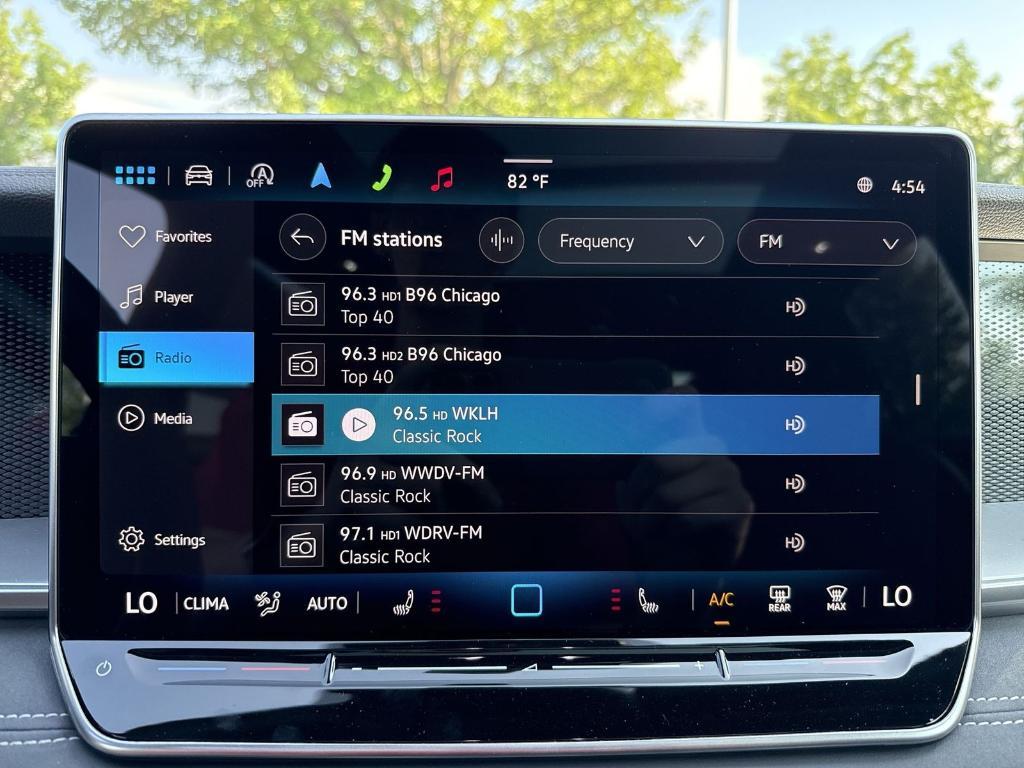 new 2025 Volkswagen Tiguan car, priced at $37,901