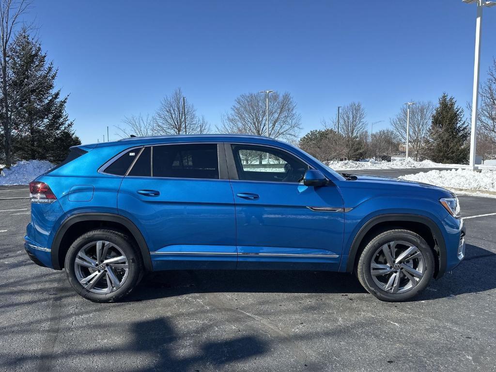 new 2024 Volkswagen Atlas Cross Sport car, priced at $40,299