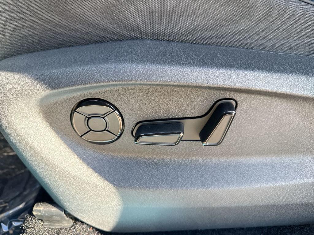 new 2026 Volkswagen Tiguan car, priced at $37,260