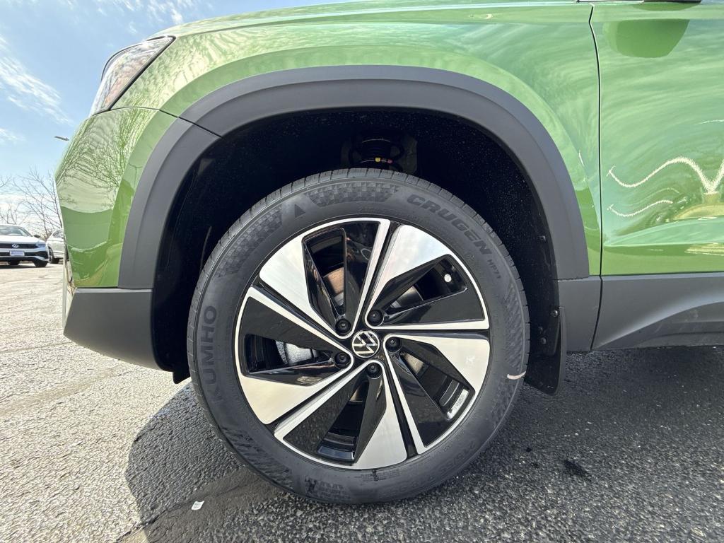 new 2025 Volkswagen Taos car, priced at $29,870