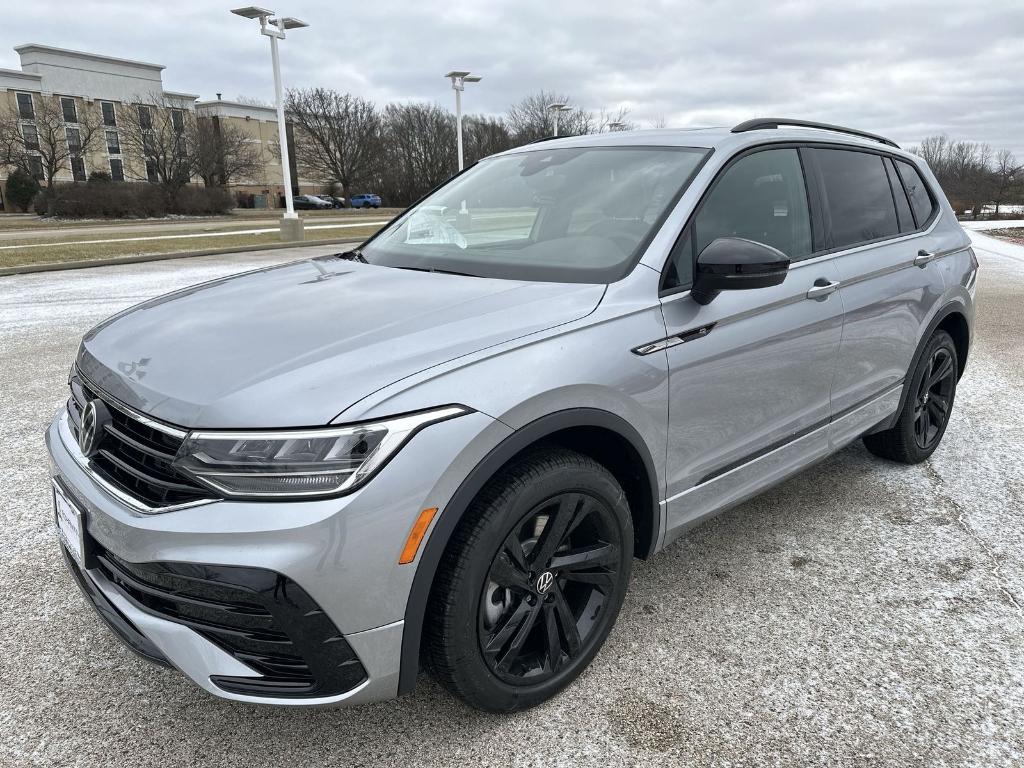 new 2024 Volkswagen Tiguan car, priced at $29,995