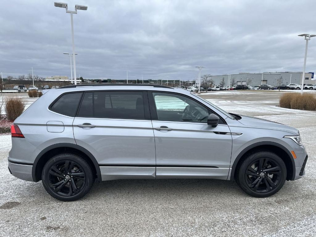 new 2024 Volkswagen Tiguan car, priced at $29,995