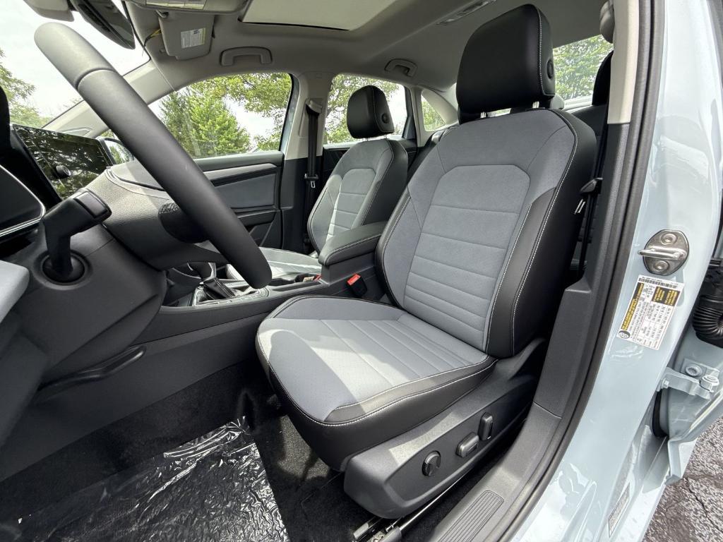 new 2025 Volkswagen Jetta car, priced at $25,194