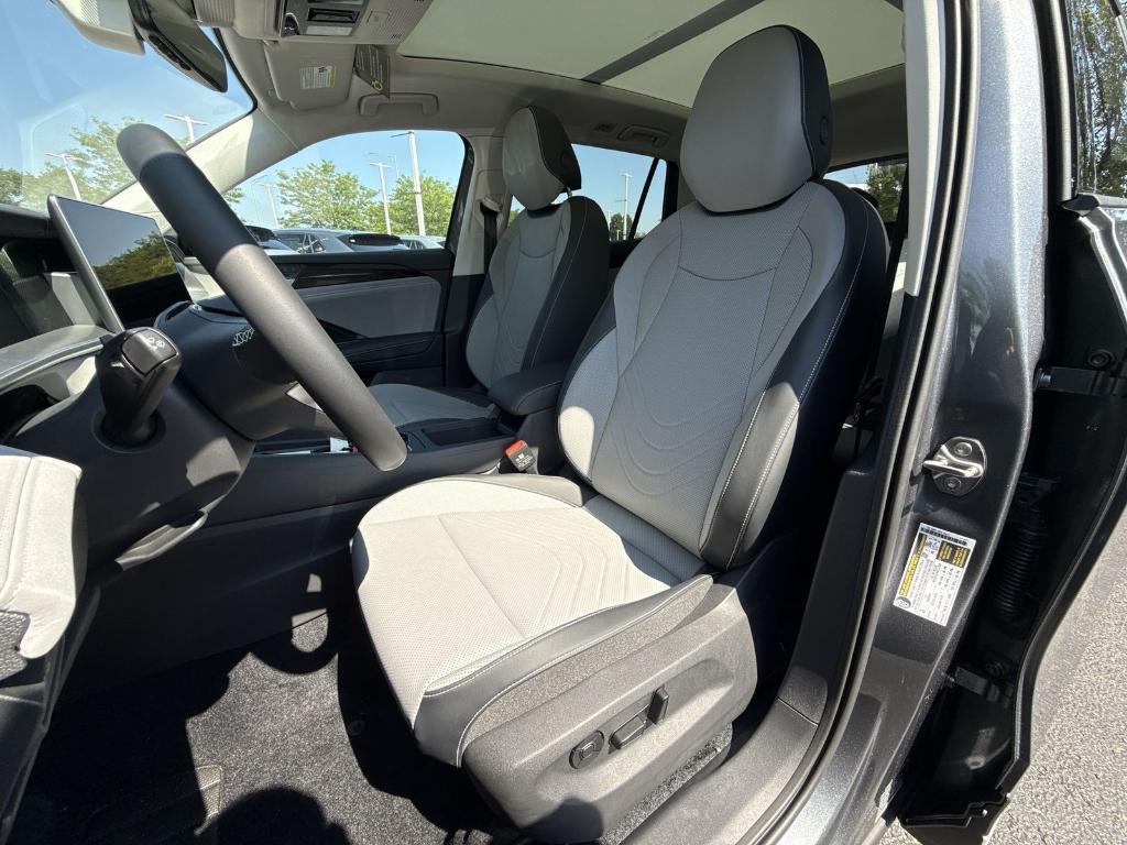 new 2025 Volkswagen Tiguan car, priced at $32,843