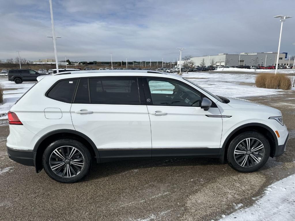 new 2024 Volkswagen Tiguan car, priced at $27,995