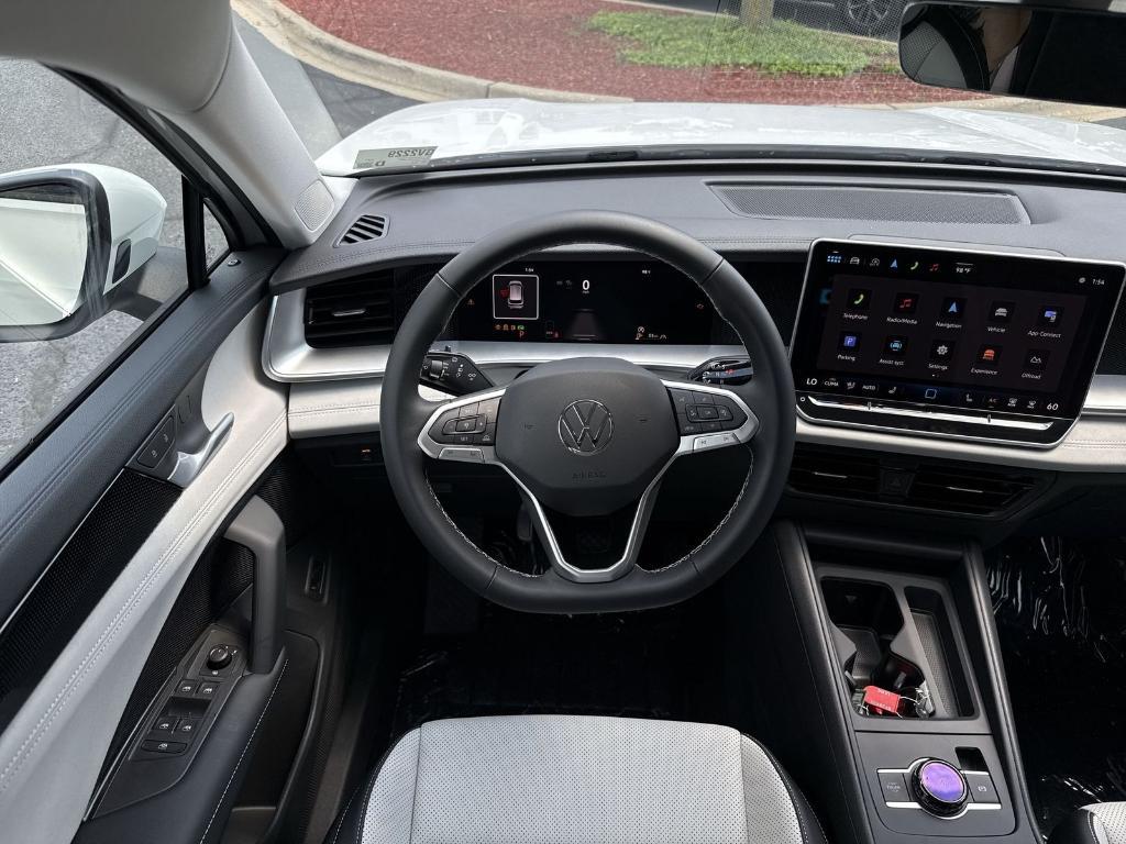 new 2025 Volkswagen Tiguan car, priced at $34,717
