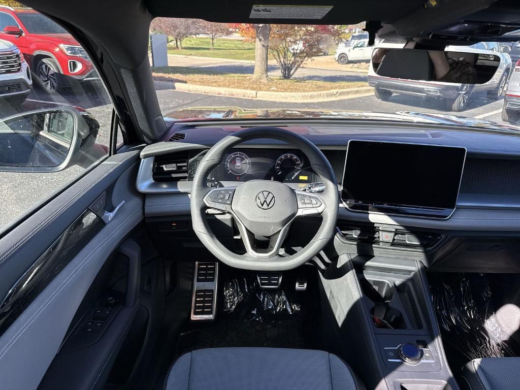 new 2025 Volkswagen Tiguan car, priced at $34,845