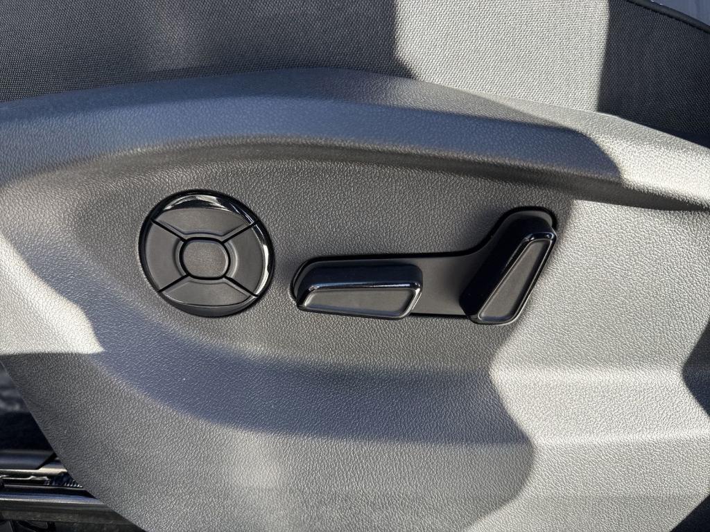 new 2025 Volkswagen Tiguan car, priced at $34,845