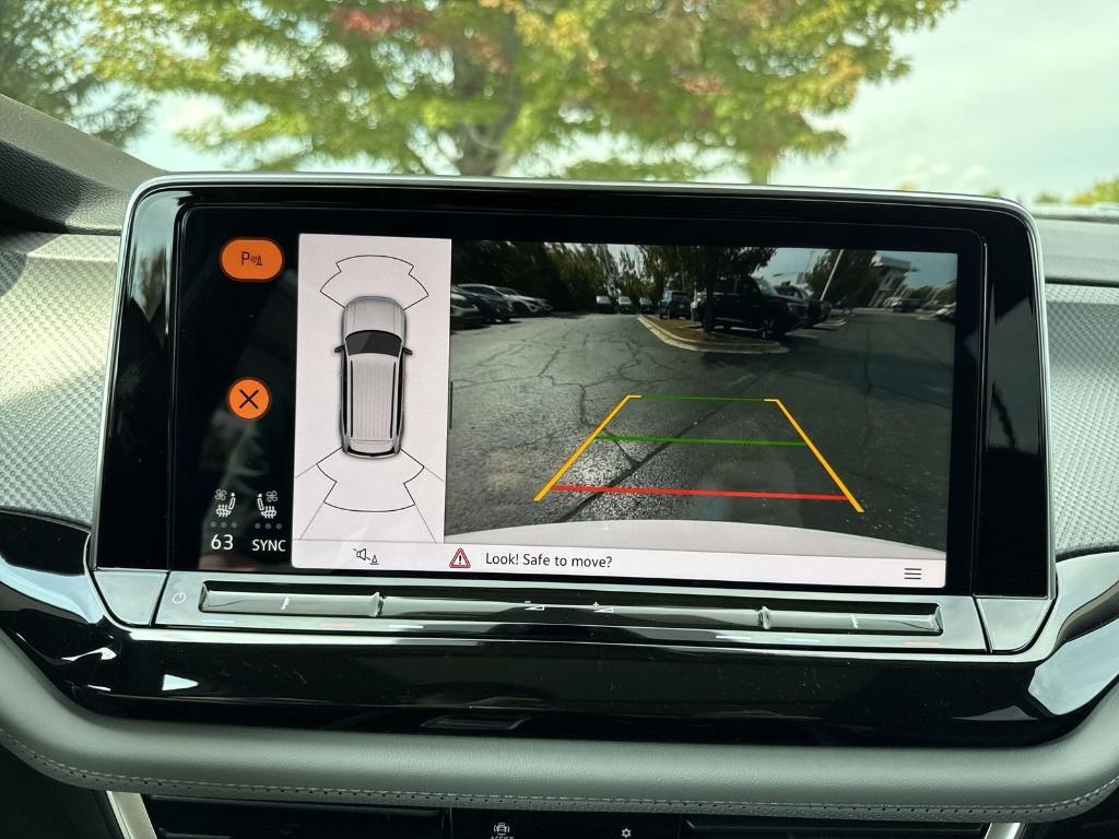 new 2025 Volkswagen Atlas car, priced at $40,605