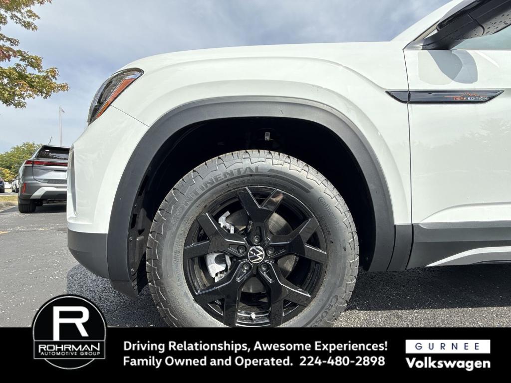 new 2025 Volkswagen Atlas car, priced at $40,605
