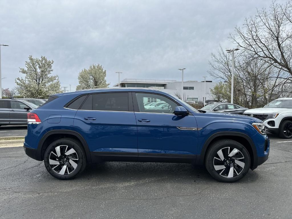 new 2025 Volkswagen Atlas Cross Sport car, priced at $43,125