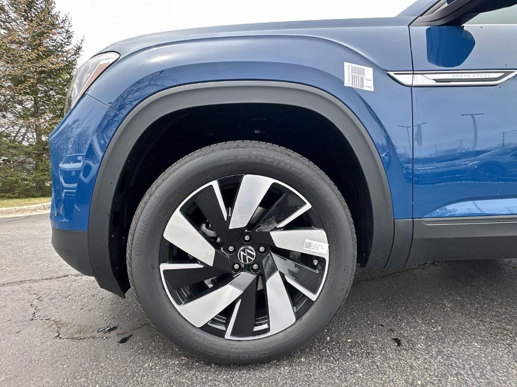 new 2025 Volkswagen Atlas Cross Sport car, priced at $43,125