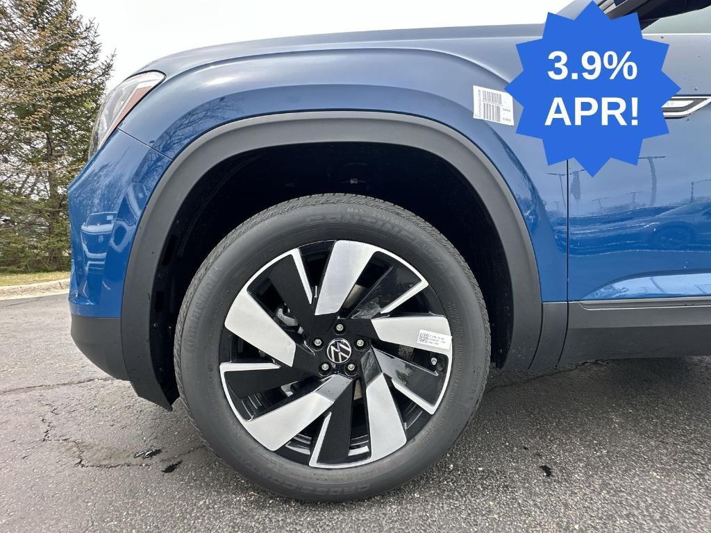new 2025 Volkswagen Atlas Cross Sport car, priced at $42,125